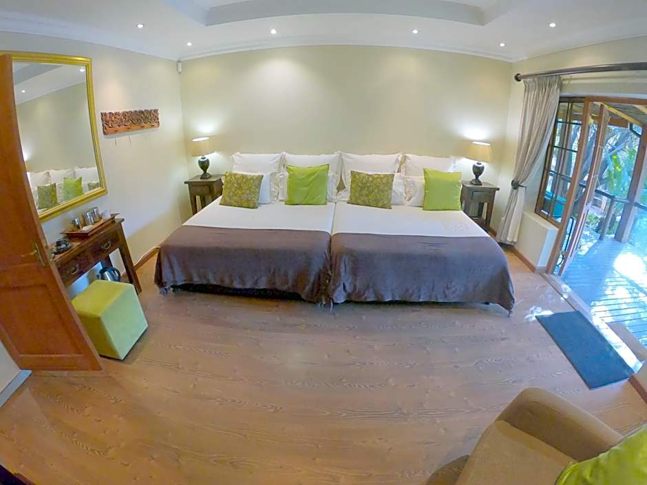 Tuskers Bush Lodge B&B