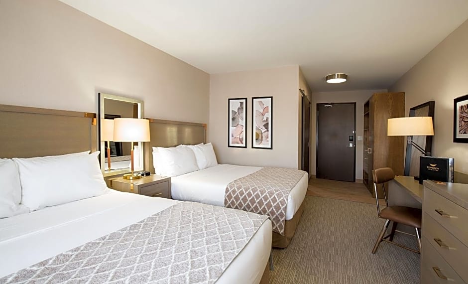 Pomeroy Inn & Suites Prince George