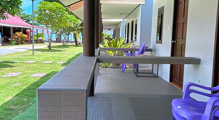 Lanta Bee Garden Bungalows