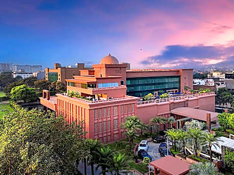 Taj Hotel & Convention Centre Agra