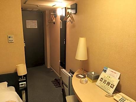 Single Room -18:00 Check in -9:00 am Check out - Non Smoking