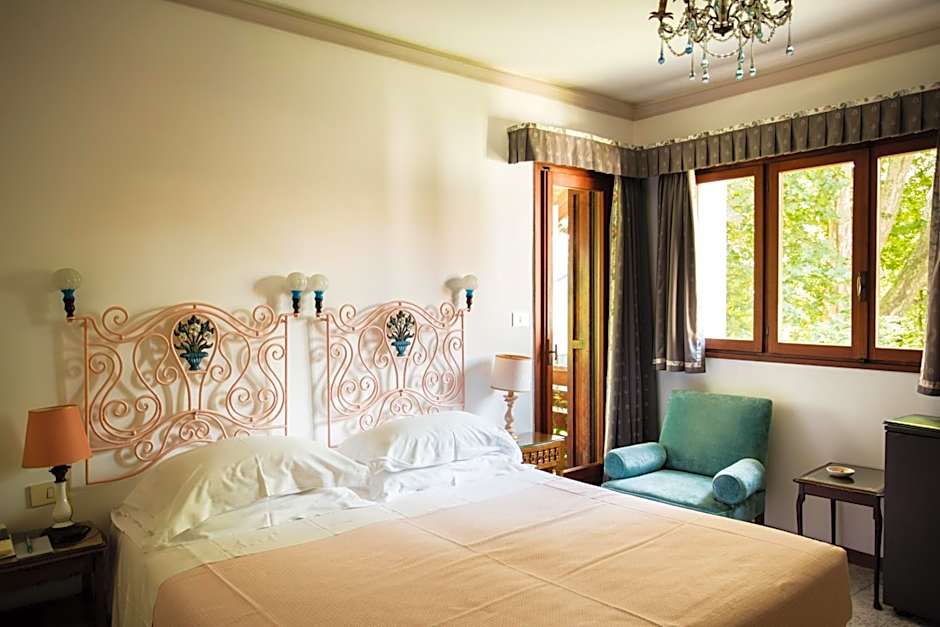 Residenza d'Epoca Albergo Quattro Fontane