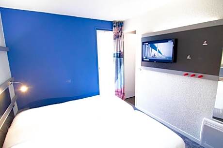 2 Single Beds