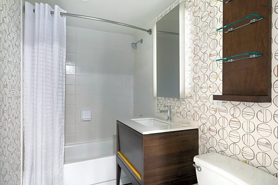 Holiday Inn Bloomington W MSP Airport Area By IHG