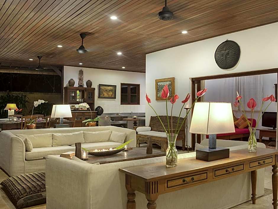 Villa Eight
