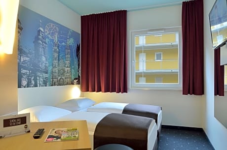 Twin room single use