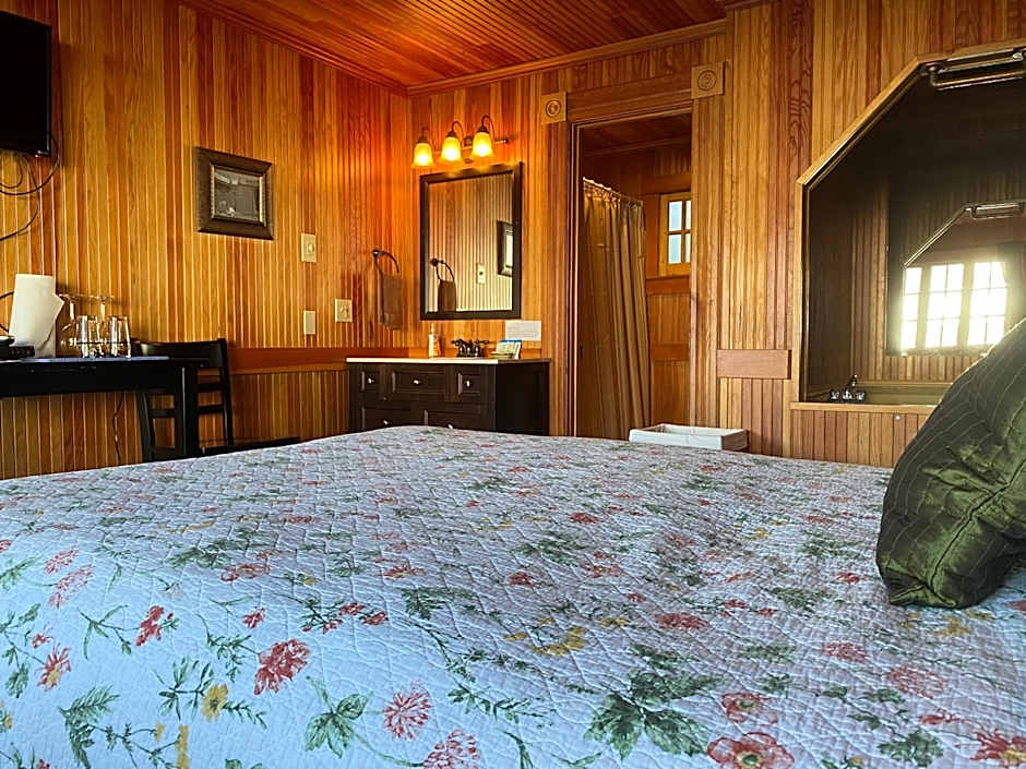 Whistling Winds Motel
