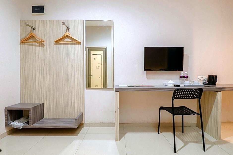 Lovina Inn Hotel Batam