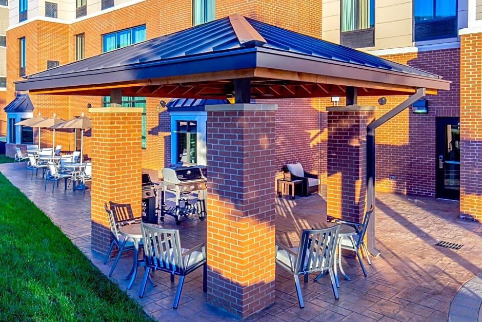 Staybridge Suites Charlottesville Airport