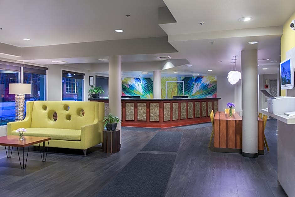 The Belltown Inn