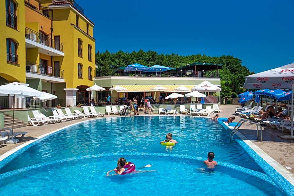 Serena Residence Aparthotel