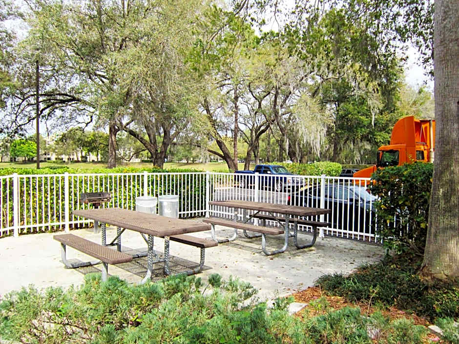 Extended Stay America Select Suites - Tampa - Brandon