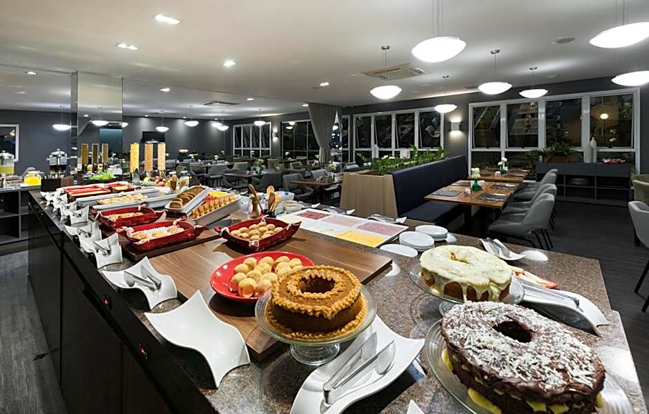 Comfort Suites Flamboyant