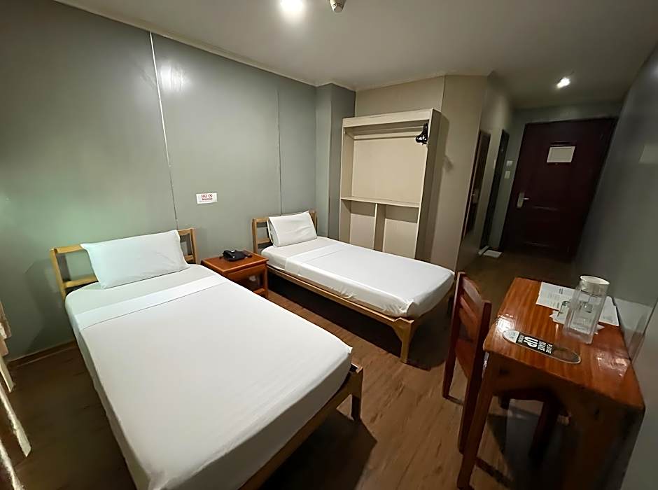 Photo 1 of 6 of Deluxe 2 Beds