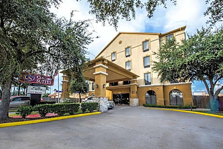 Comfort Suites Near Texas Medical Center - NRG Stadium