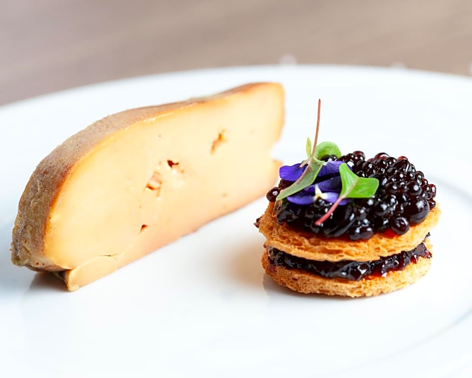 Le Boeuf Couronné - Hôtel & Restaurant Chartres- Logis Hotels