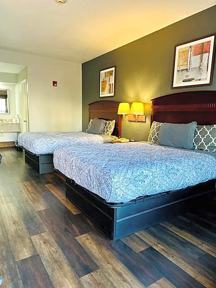 Magnolia Inn And Suites