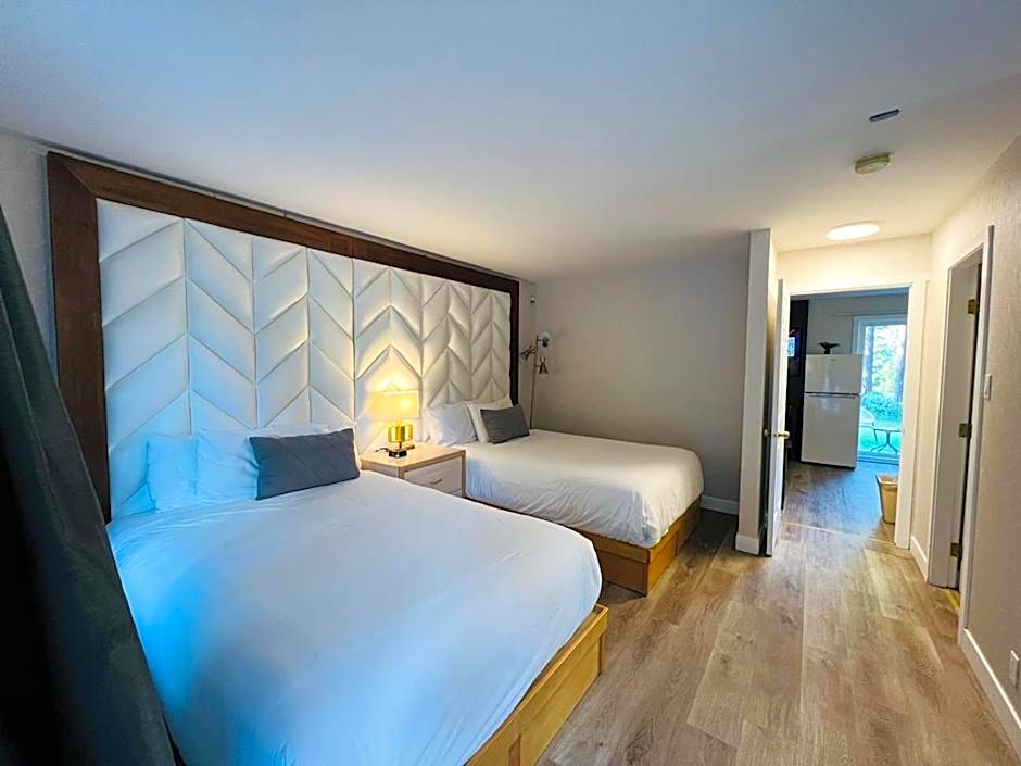 Hotel Civilia Lakeside by Civilia Golf Retreat