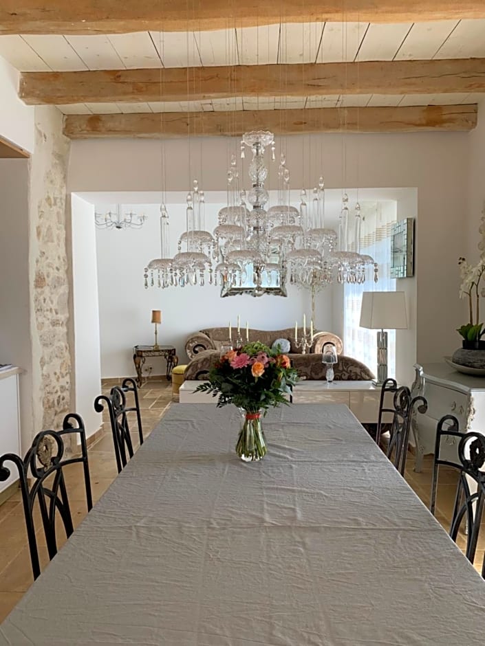 Le Mas Des Roses 1884 – Vence, CT