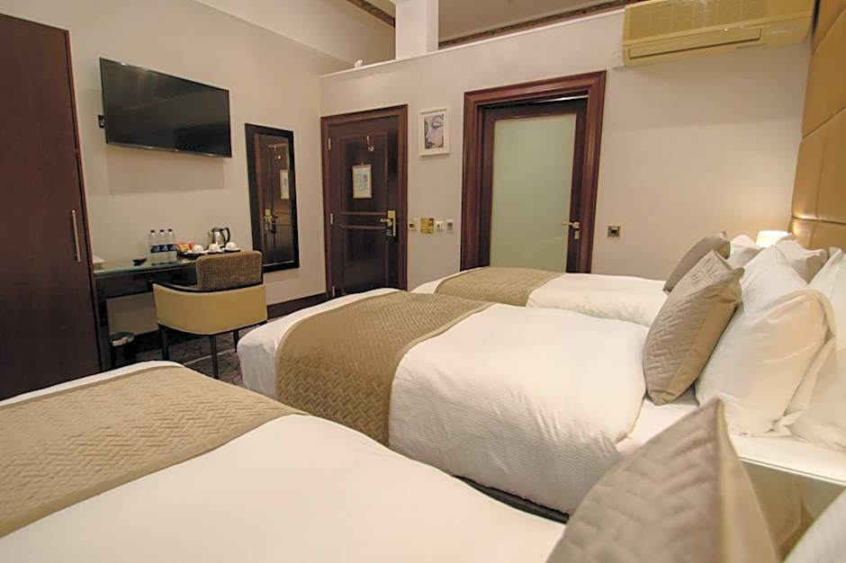 Hyde Park International