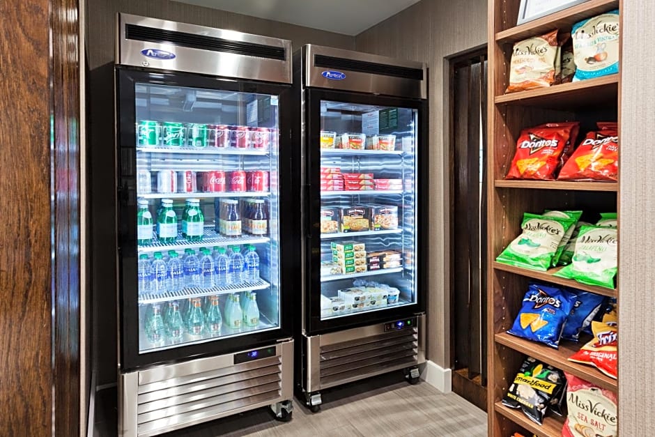 Holiday Inn Express Hotel & Suites Rome-East By IHG