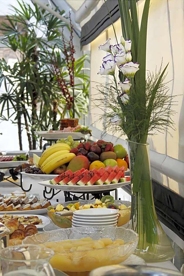 El Conquistador Hotel