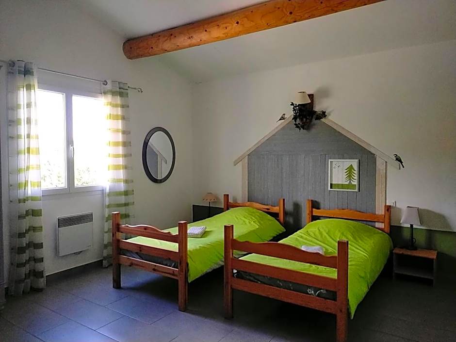 La Sarriette - Chambres d'hôtes et gîte d'étape à Eygalières