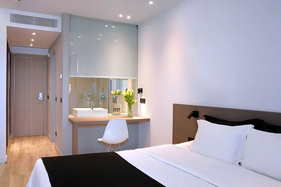 Poseidon Athens Hotel