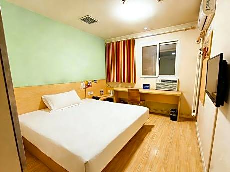 WH - Traditional Bed Room