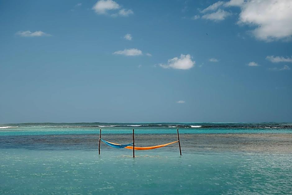 CASA SALGA - MILAGRES - 3 mins a pé da praia da Capela