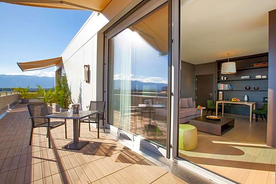 Crowne Plaza Geneva By IHG