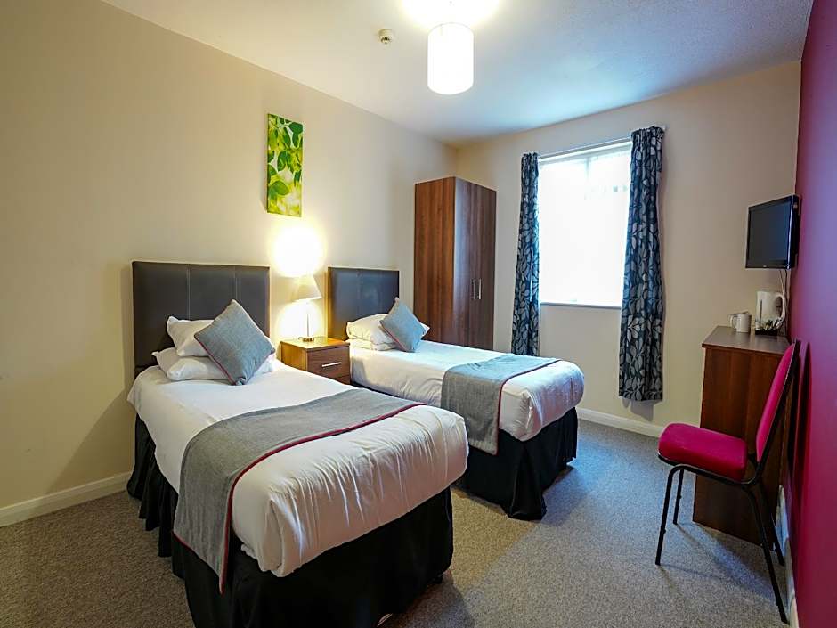 OYO Shanklin Beach Hotel