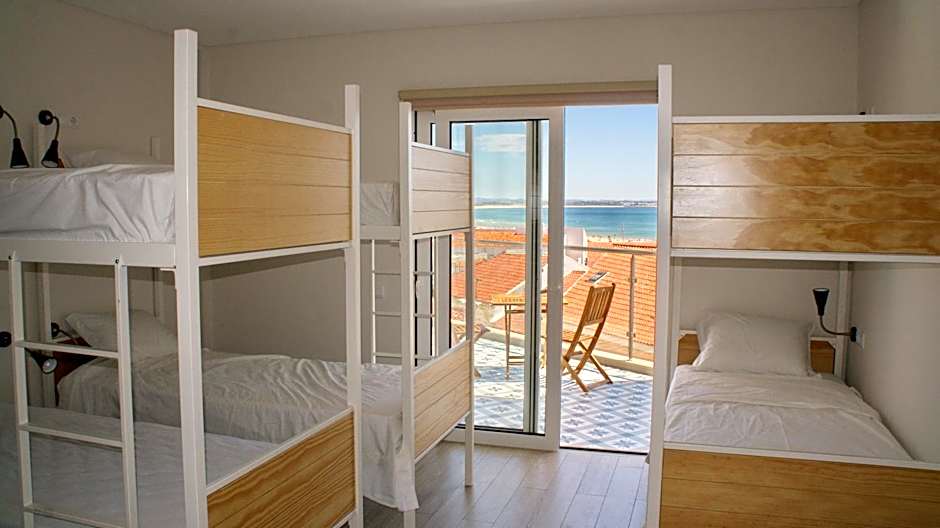 Topcity Hostel & Suites