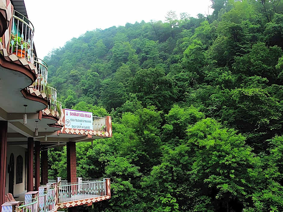 Rishikesh Sadan A Yoga and Spritual Retreat