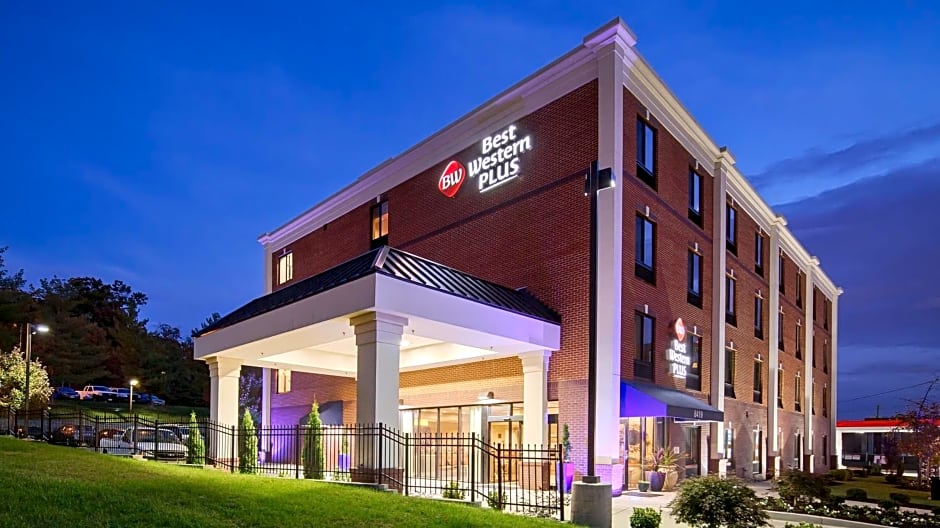 Best Western Plus College Park Hotel