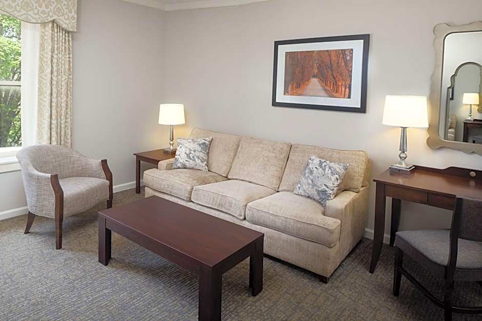 The Elms Hotel & Spa, a Destination by Hyatt Hotel