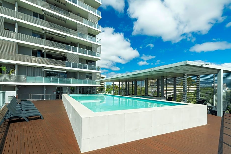 The Sebel Cairns Harbour Lights
