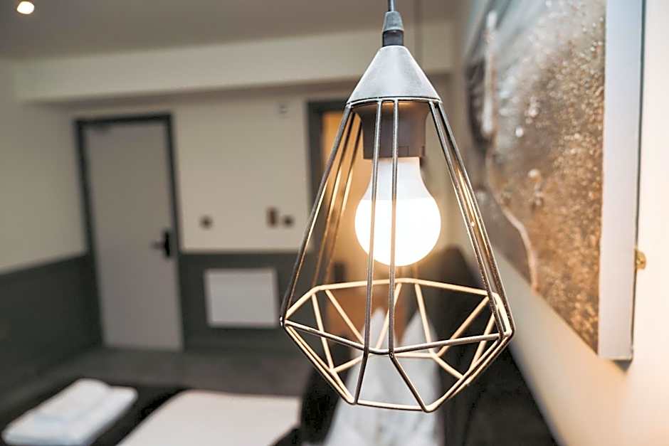 The Royal Bar & Shaker