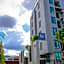RQ Bangkok Sukhumvit 107 by Collection O