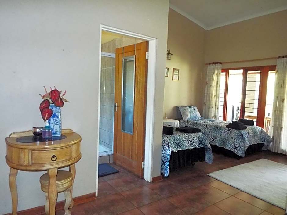 Photo 1 of 10 of Basic Apartment