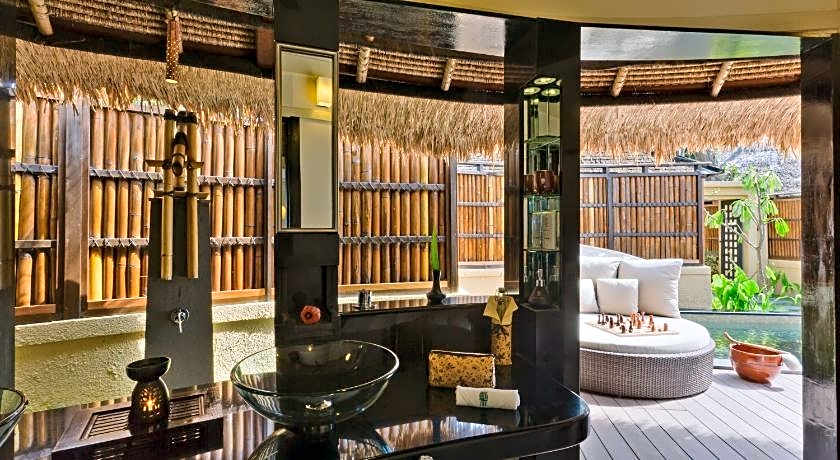 Banyan Tree Vabbinfaru