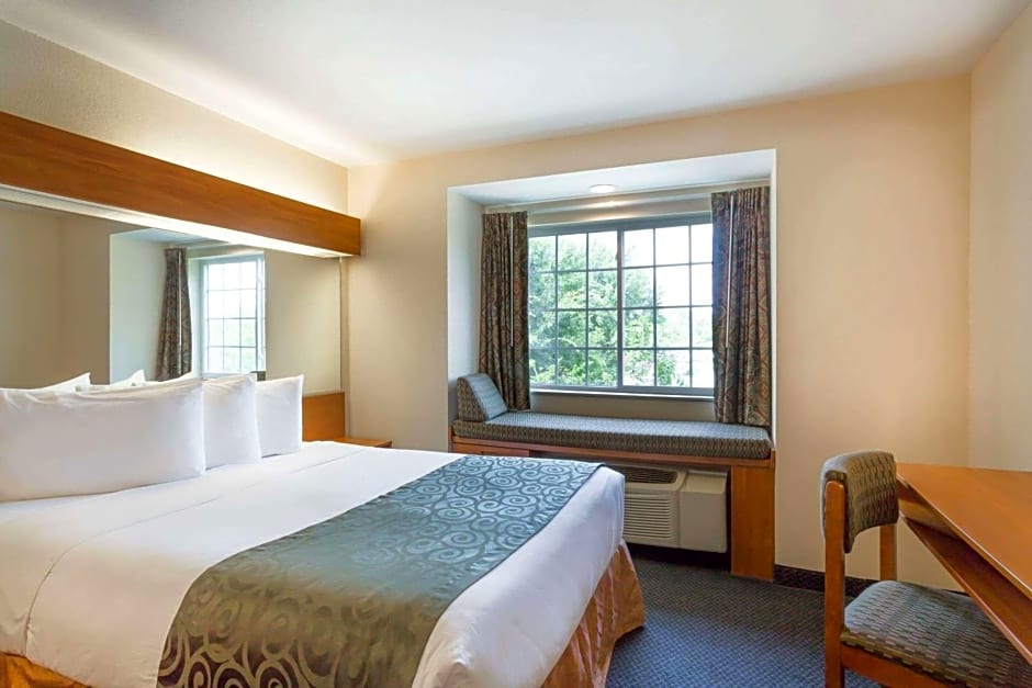 Microtel Inn & Suites by Wyndham of Houma