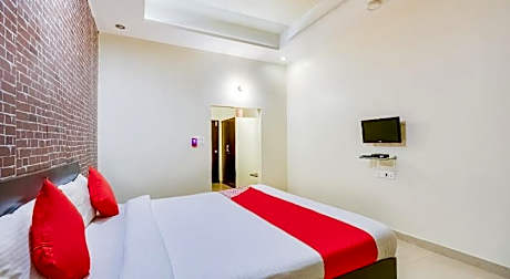 Hotel O The Thar Mid Way Hotel And Restaurant