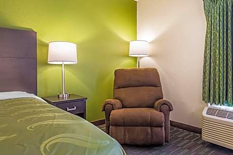 King Room - Accessible/Non-Smoking