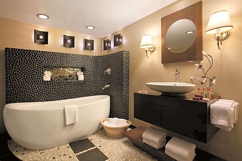 Woodcliff Hotel And Spa