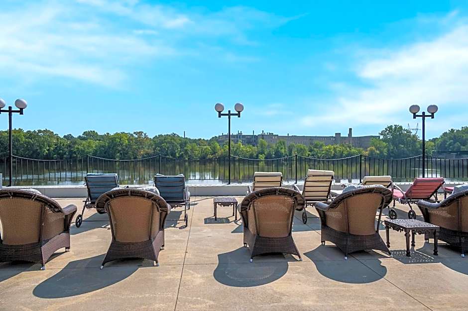Radisson Hotel Grand Rapids Riverfront