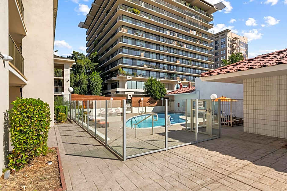 Vagabond Inn Executive Old Town