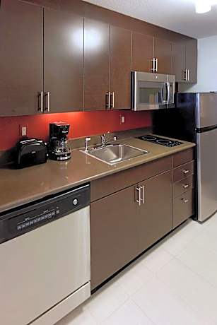 Studio, 2 Queen Beds