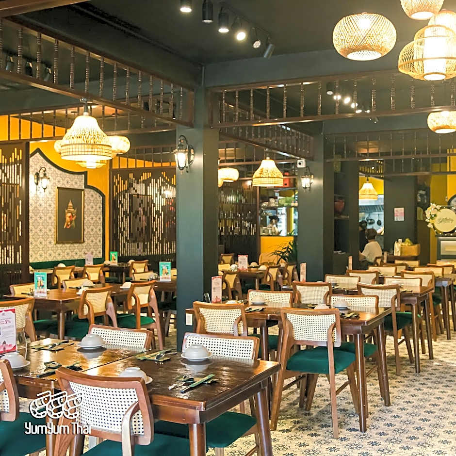 Joi Boutique Bãi Trước