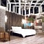 Royal Group Motel Feng Shan Branch